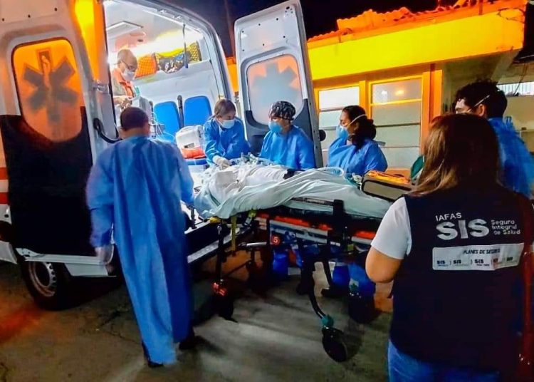 Hombre quemado vivo por su ex pareja en Trujillo fue trasladado de emergencia en vuelo aeromédico a Lima