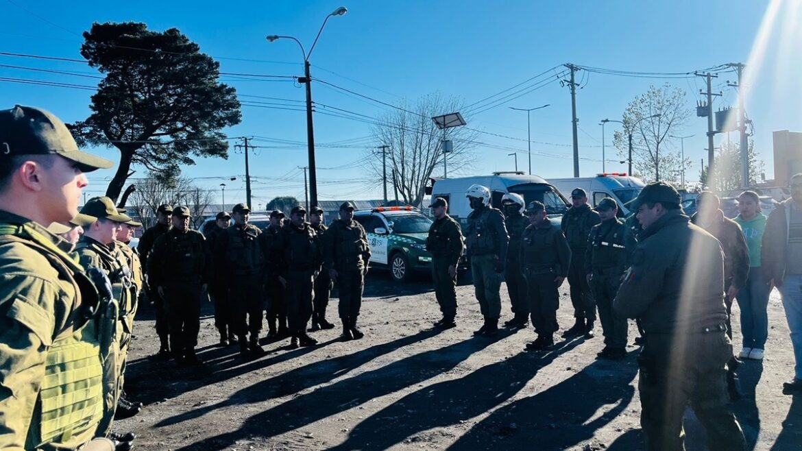 Chile.- Un grupo mapuche sabotea una vía de tren en Chile
