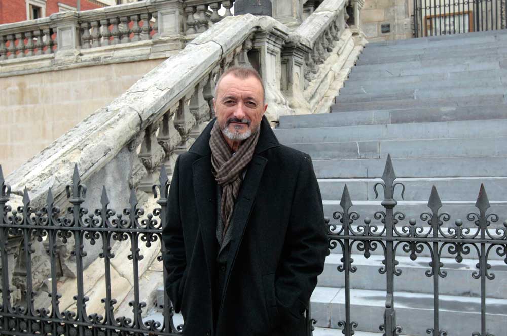 Pérez-Reverte publishes his new novel ‘The Island of the Sleeping Lady’ on October 8