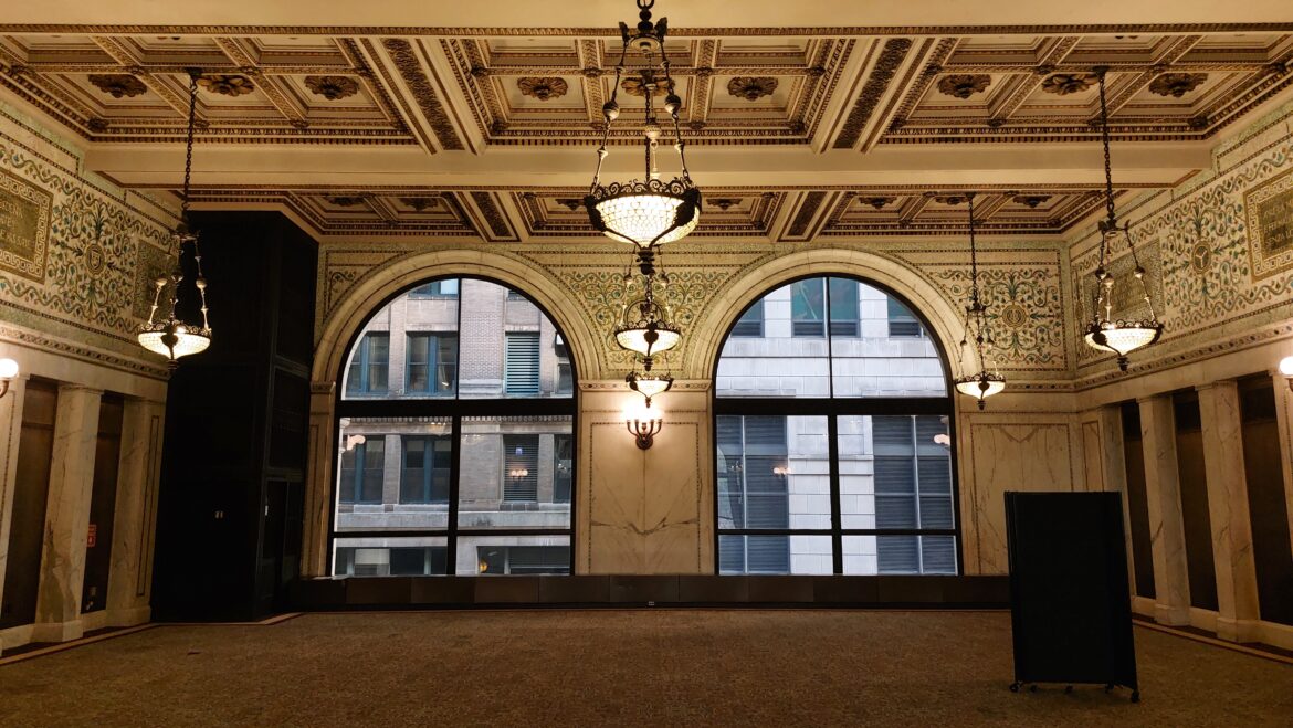 Cristina Dreifuss. Sobre estaciones y bibliotecas.