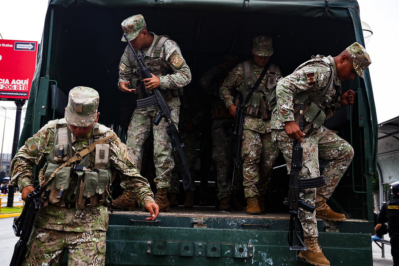 militares