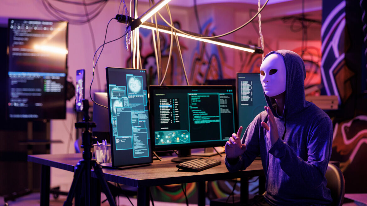 hacker-anonymous-mask-recording-video-1-1 (1)
