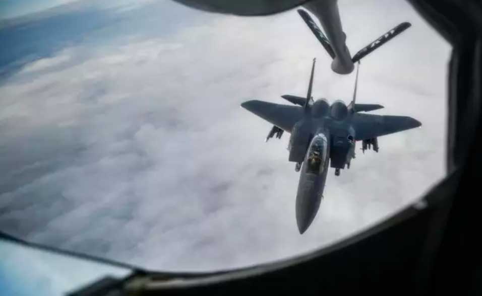 Estados Unidos anunció una ola de ataques contra 75 objetivos de Estado Islámico en Siria.