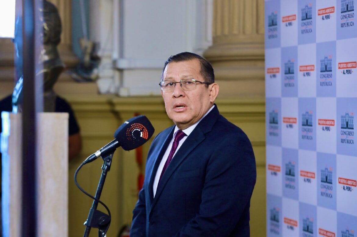 eduardo salhuana