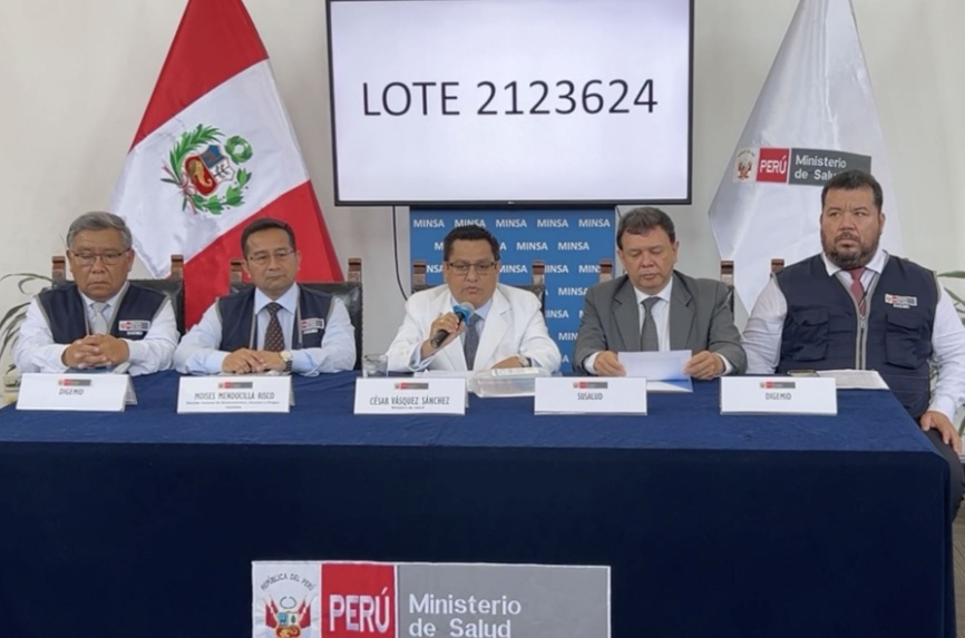 Ministro de salud – César Vásquez