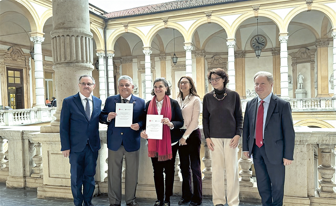 Autoridades de la Universidad de Turín y Bologna copia