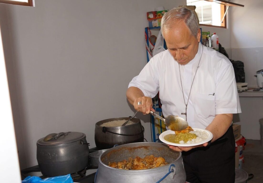 Rovert Prevost, papa León XIV, almorzando comida peruana (FOTO: Difusión)