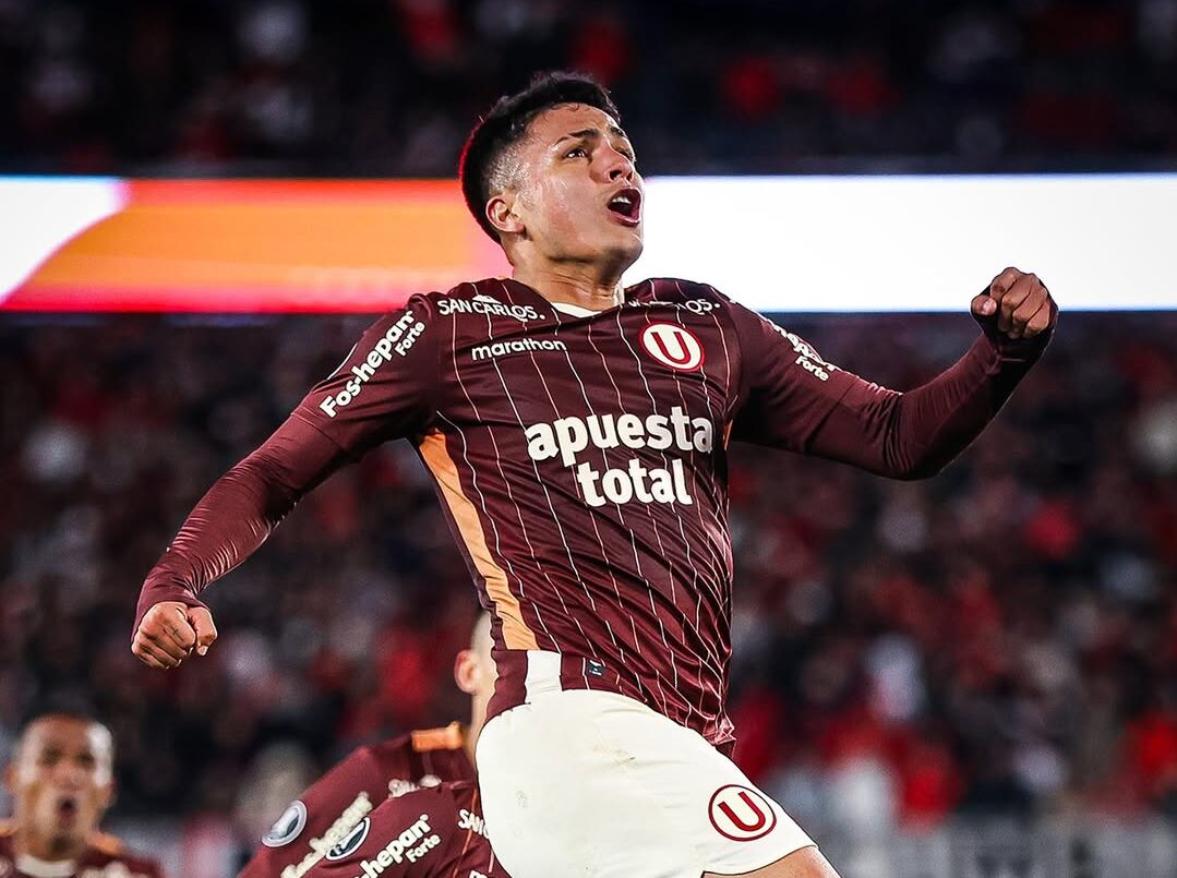 jairo concha. Universitario.