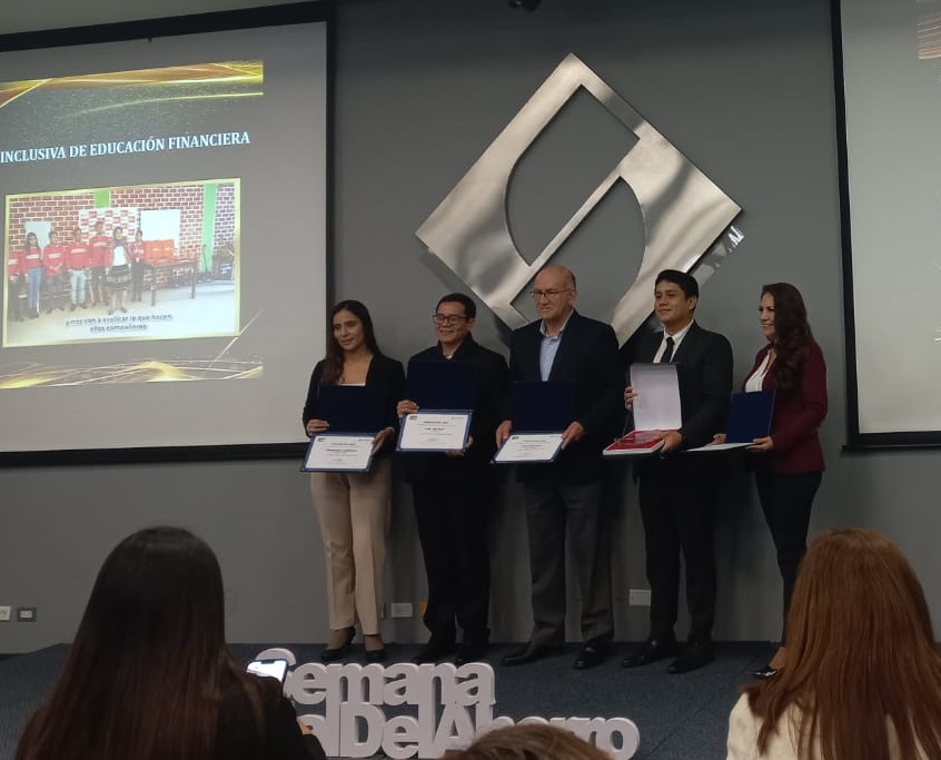 PREMIO SBS Caja Huancayo Caja huancayo premio SBS