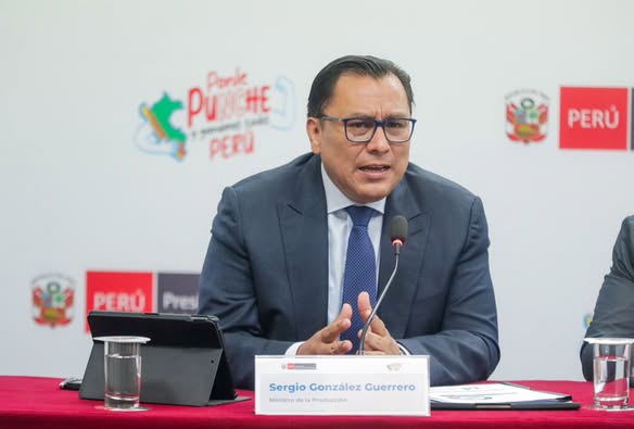 Ministro Sergio González viaja a Corea del Sur para participar en cumbre APEC sobre MIPYMEs