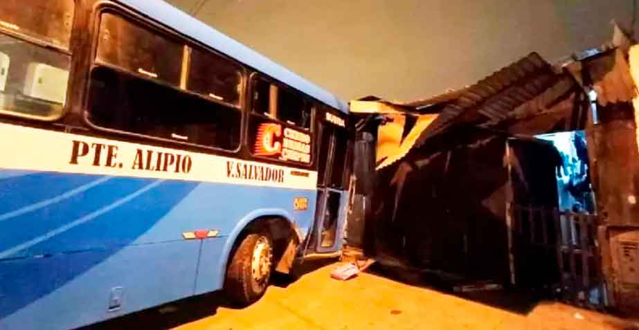 Accidente de bus en Villa El Salvador