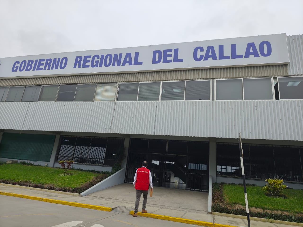 Contraloría advierte retraso de más de cuatro años en obra educativa del Callao