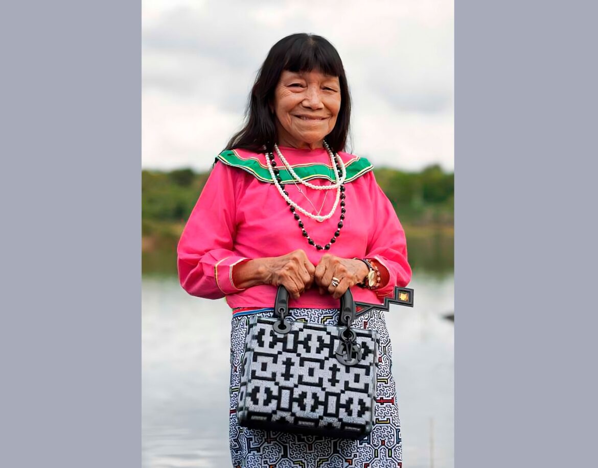 Dior-lady-art-sara-flores