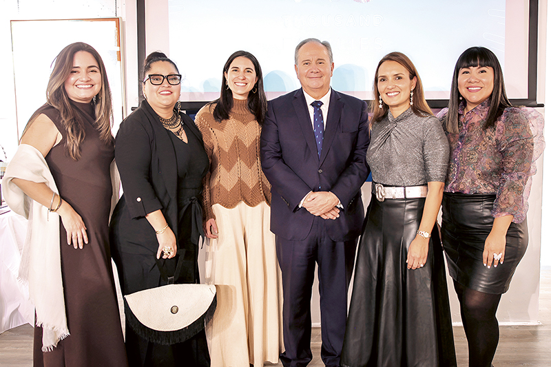 Foto peruvian fashion showcase- diseñadoras y embajador copia