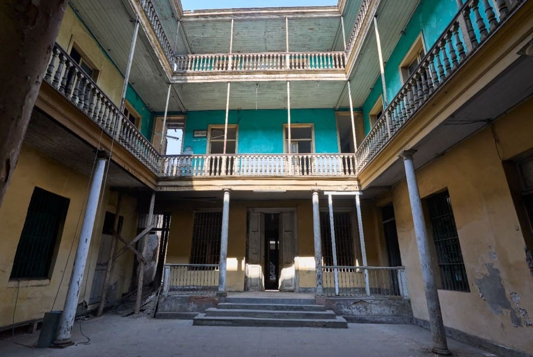 dentro-hotel-comercio (1) (1)