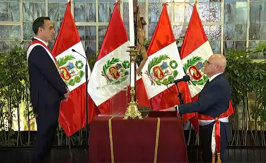 Ernesto Álvarez Miranda toma las riendas del Consejo de Ministros en el gabinete de José Jerí