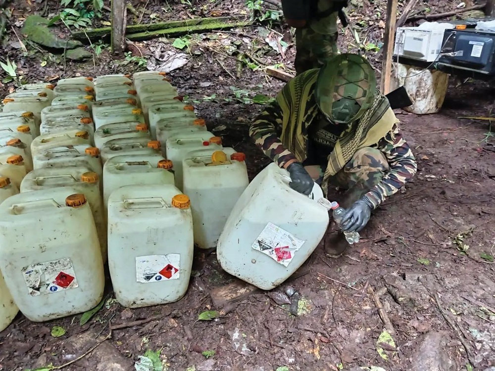 laboratorio activo de clorhidrato de cocaína en Monzón