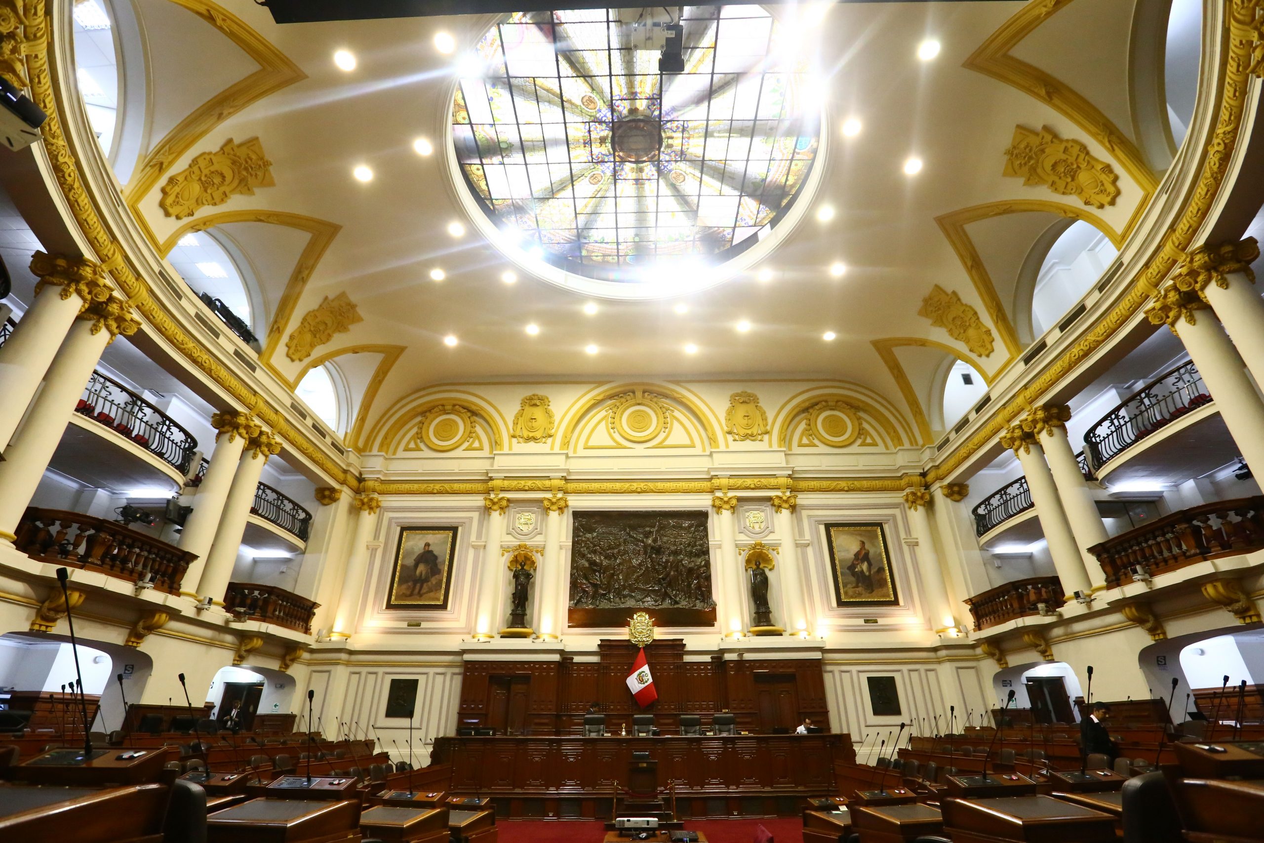 Congreso debatirá saneamiento de límites y 73 dictámenes en el Pleno del miércoles