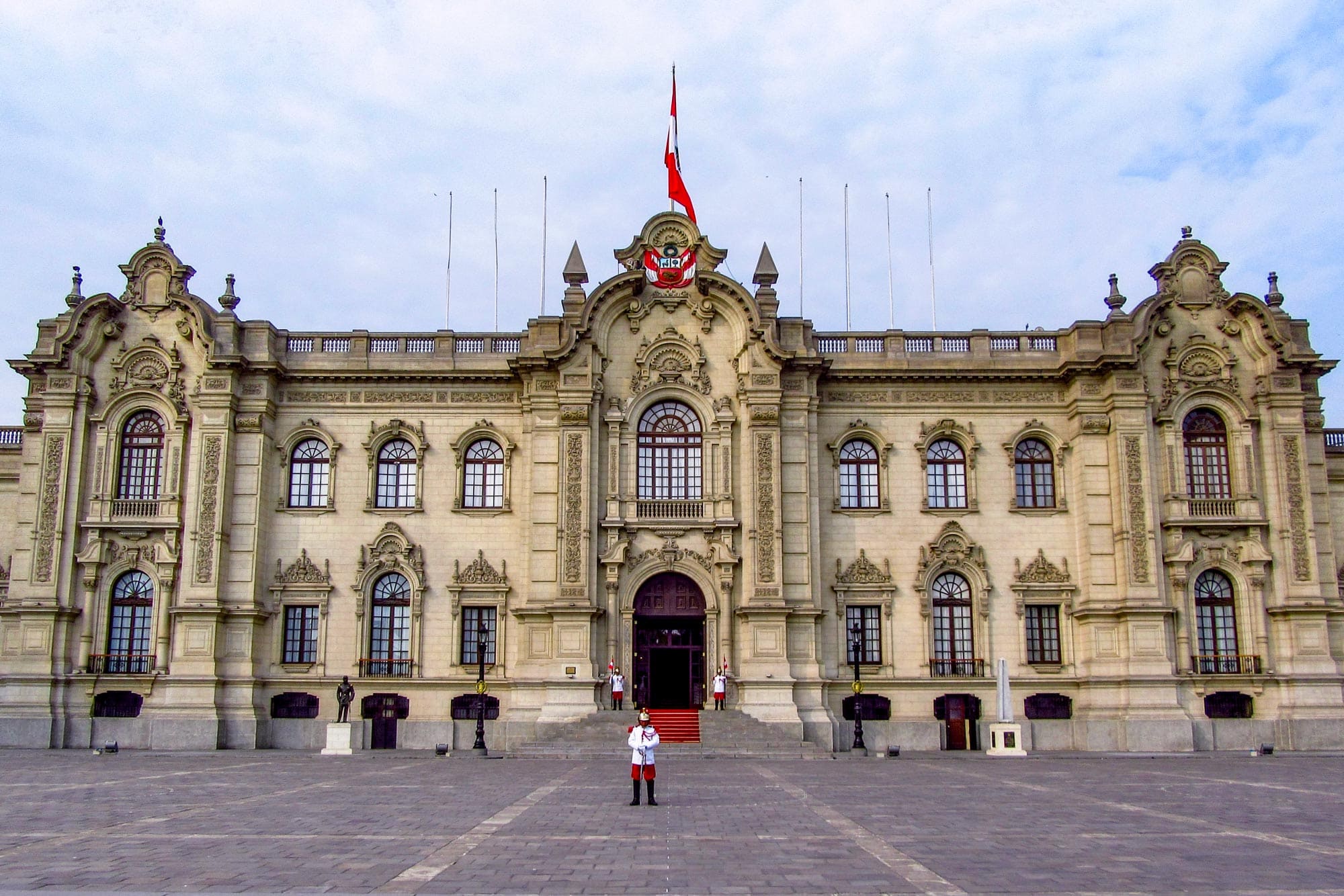 Transmisión de Mando 2026: Gobierno designa a Eduardo Pérez del Solar como responsable