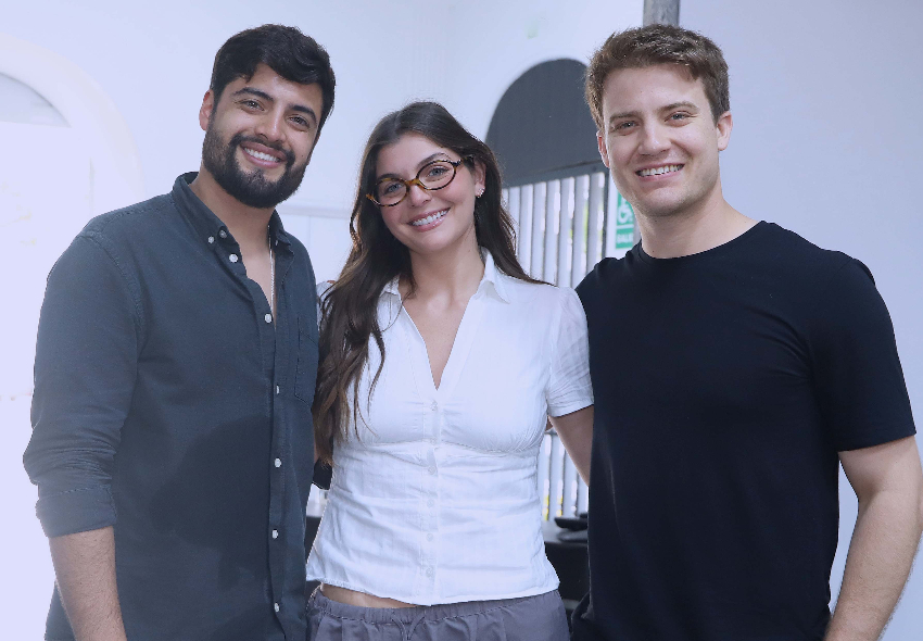 Miranda Capurro Amigo Por Ahí No Es