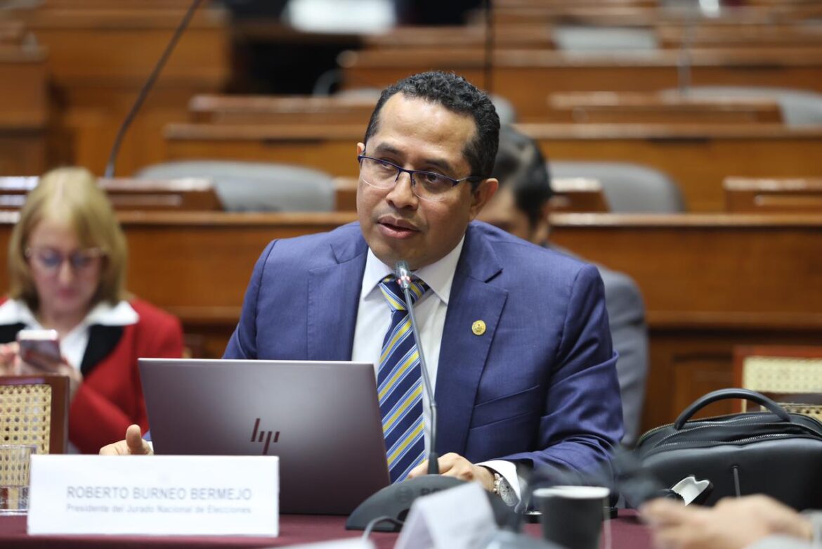 Roberto Burneo en el Congreso