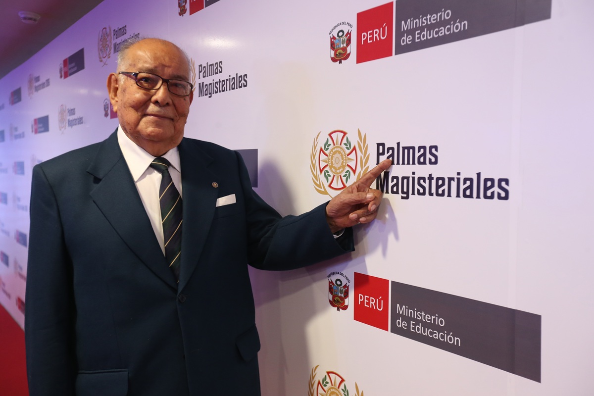 Reconocerán a los mejores maestros del país