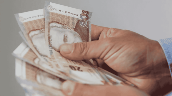 Proyecto de ley plantea aumento de sueldo para trabajadores CAS