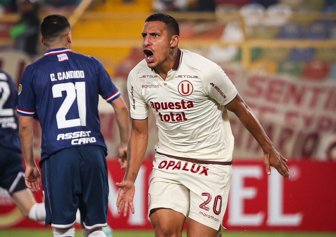 Alex Valera marcó y fue parte importante de la victoria de Universitario ante Nacional. (Foto: Universitario de Deportes)