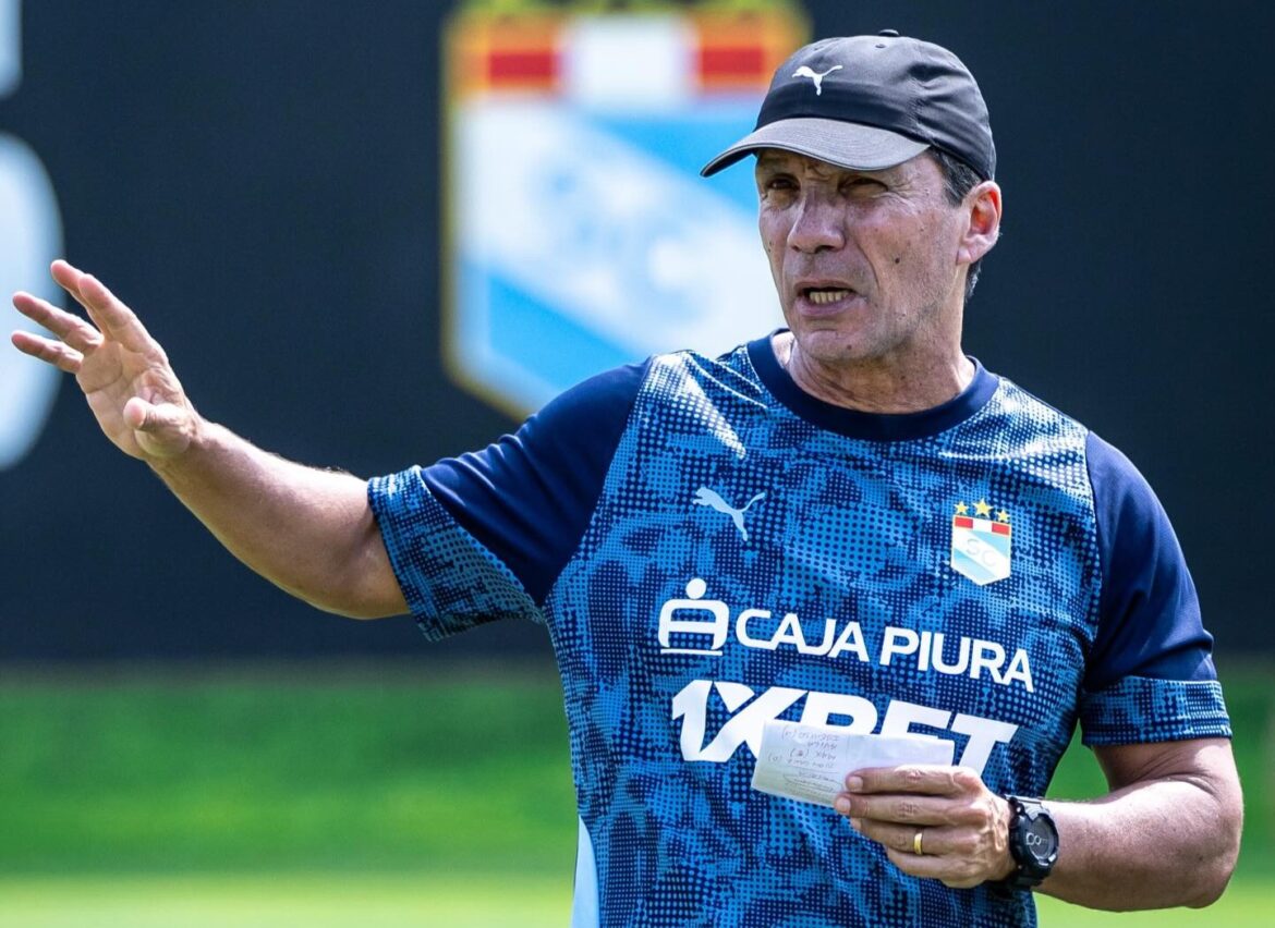 El técnico Zé Ricardo dirigiendo su primera práctica con Sporting Cristal (Foto: Sporting Cristal)