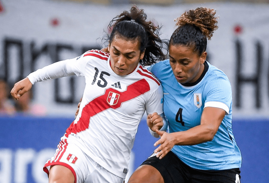 Luz Campoverde estará en el once titular y espera anotar (Foto editada)