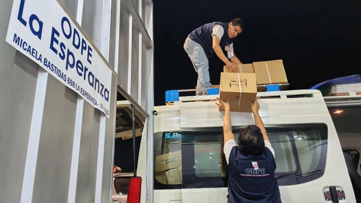 Defensa de Galaga asegura que materiales de la ONPE no estaban listos para ser trasladados