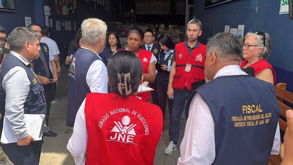 fiscalizan oficina de la ONPE