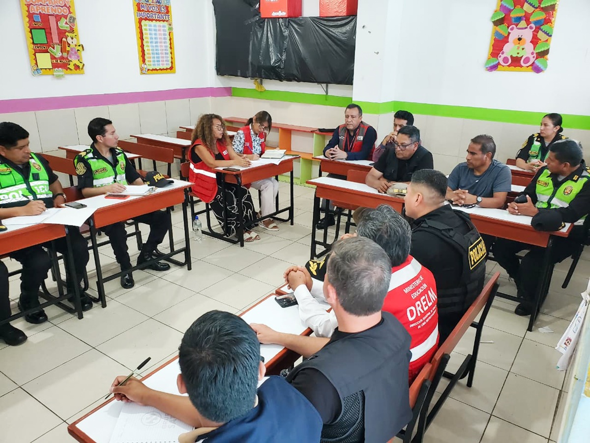 Seguridad escolar se refuerza: activan protocolos y despliegue policial en colegios