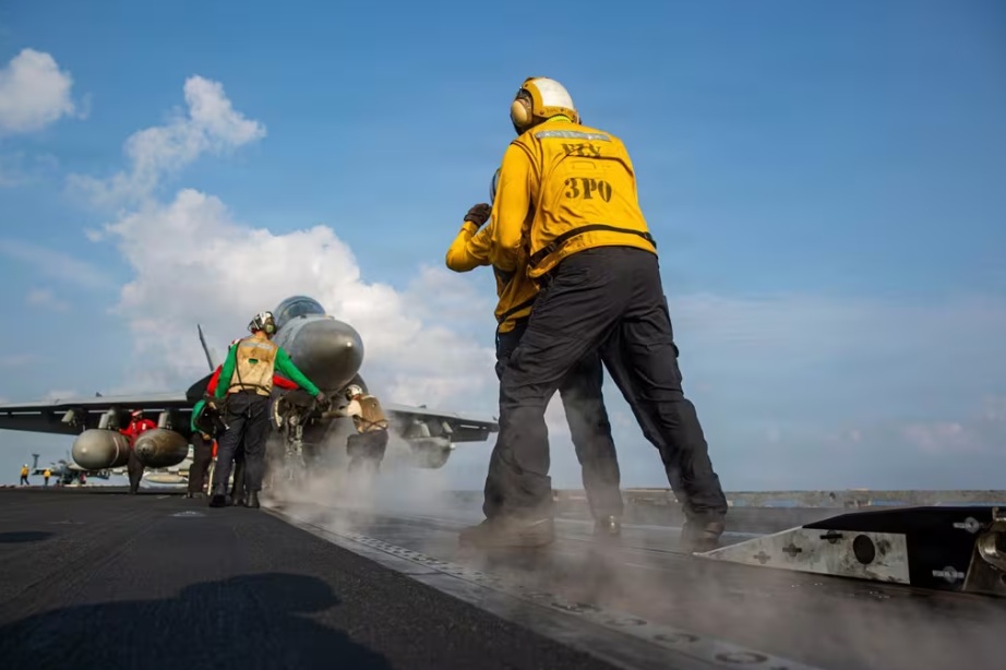 Avión de guerra electrónica EA-18G Growler