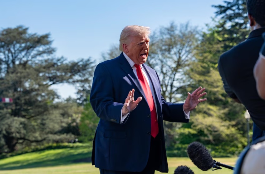 Trump advierte de que no se disculpará con el Papa y le acusa de tener 