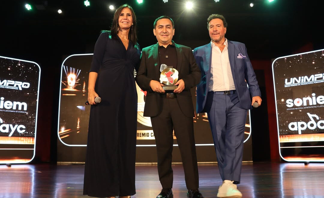 Corazón Serrano gana a mejor cumbia en Premios Cape.