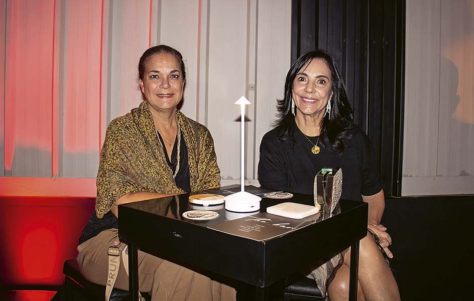 Sandra Guidino y Silvana López.