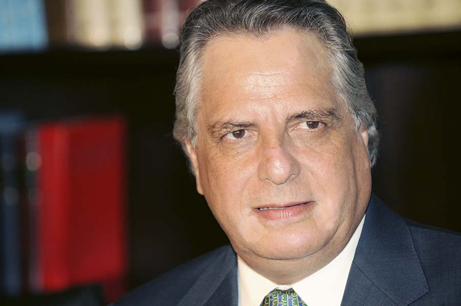 “El Perú es un país relativamente aislado y con una gran desorientación en la política exterior”, dice excanciller. Foto: víctor ch. vargas