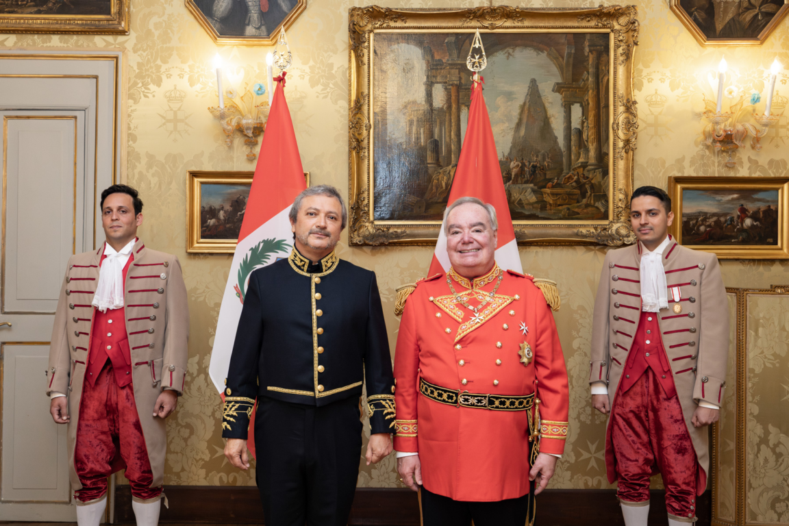 Embajador del Perú presenta Cartas Credenciales ante el Gran Maestre de la Orden de Malta
