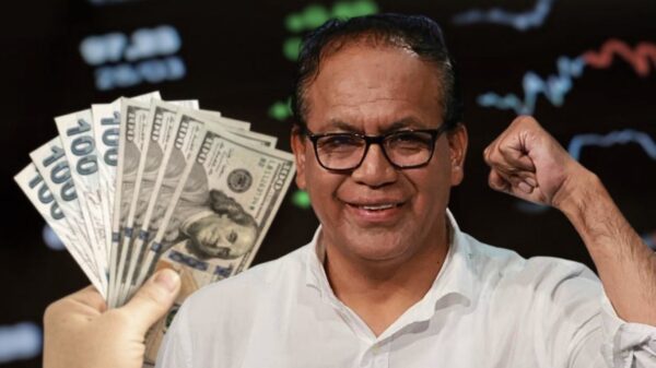 precio del dólar Roberto Sanchez