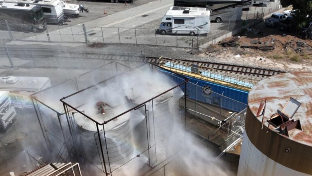 EEUU.- El sur de California entra en estado de emergencia por peligro de explosión en un vertido químico