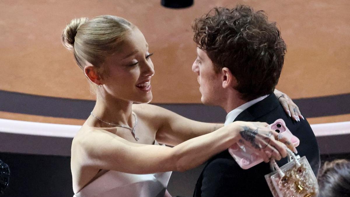 ¡Se acabó! Ariana Grande y Ethan Slater ponen fin a su relac