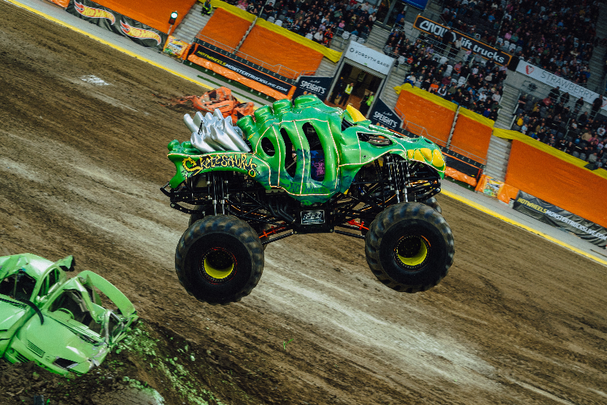 Hot Wheels Monster Trucks Live llega por primera vez al Perú