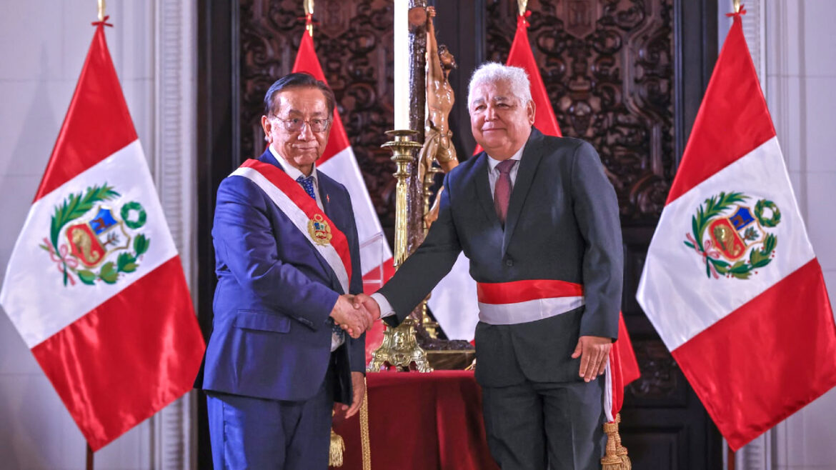 Berthin Gómez Vela asumió como nuevo ministro de Comercio Exterior y Turismo. Foto: Presidencia del Perú