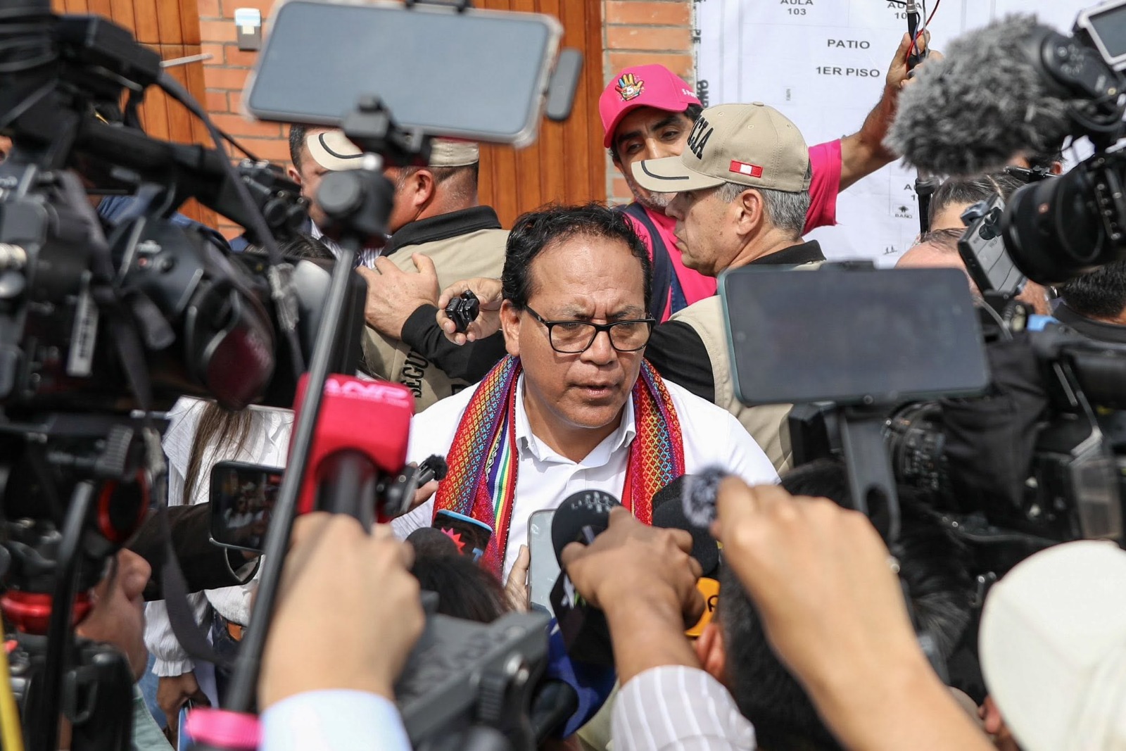 Roberto Sánchez llama a la calma y afirma que resp