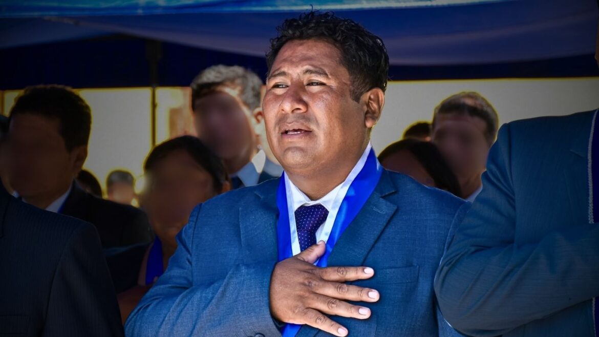 Alcalde de La Yarada Los Palos, Samuel Cueva Huisa