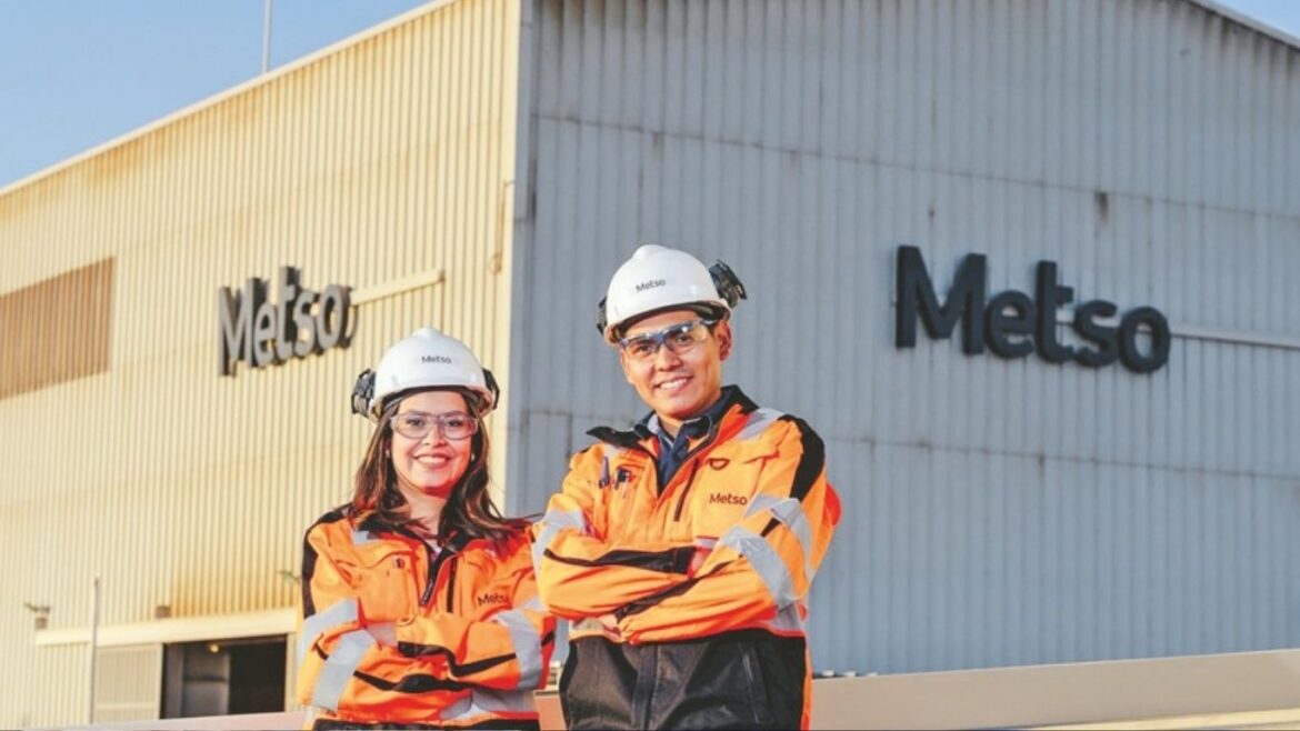 En los Performance Centers se colecta información en línea con el fin de desarrollar algoritmos que funcionen con modelos de inteligencia artificial para cada operación y tomar decisiones de mantenimiento basadas en data.