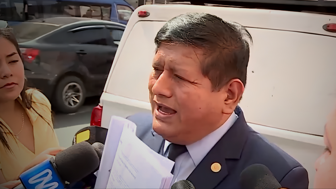 Walter Ayala, vocero de Juntos por el Perú