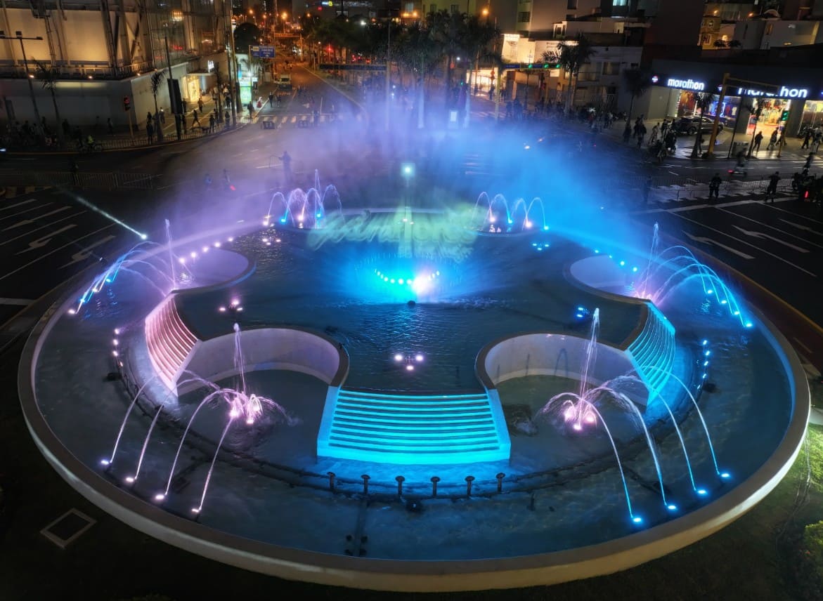 El proyecto de la fuente del óvalo de Miraflores se ha hecho realidad con el aporte del plan COPESCO y pasando los rigurosos filtros del sistema de inversión pública.
