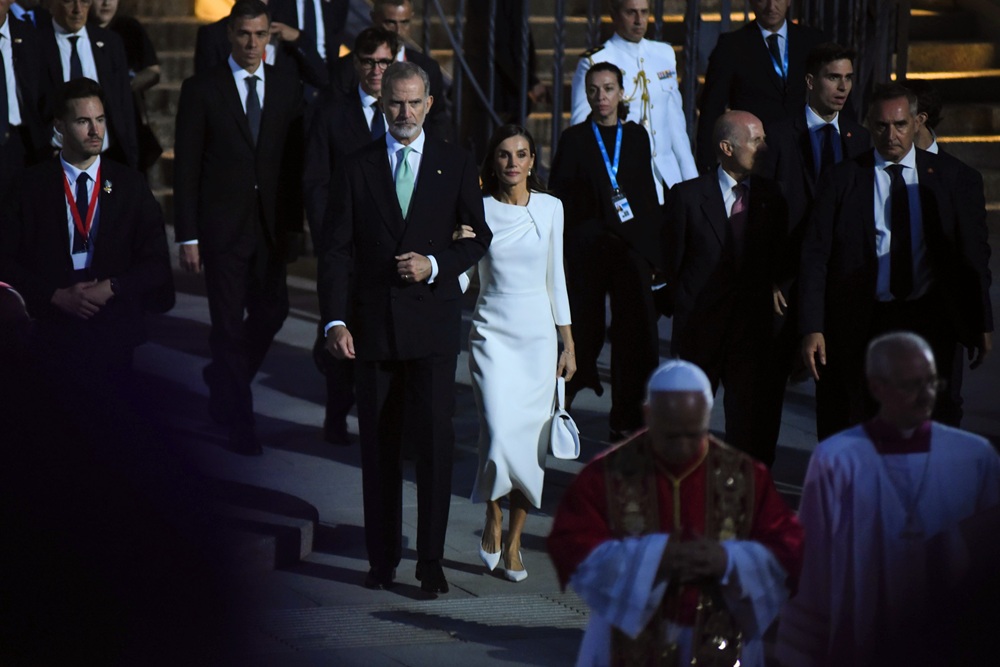 Reyes de España en la Sagrada Familia